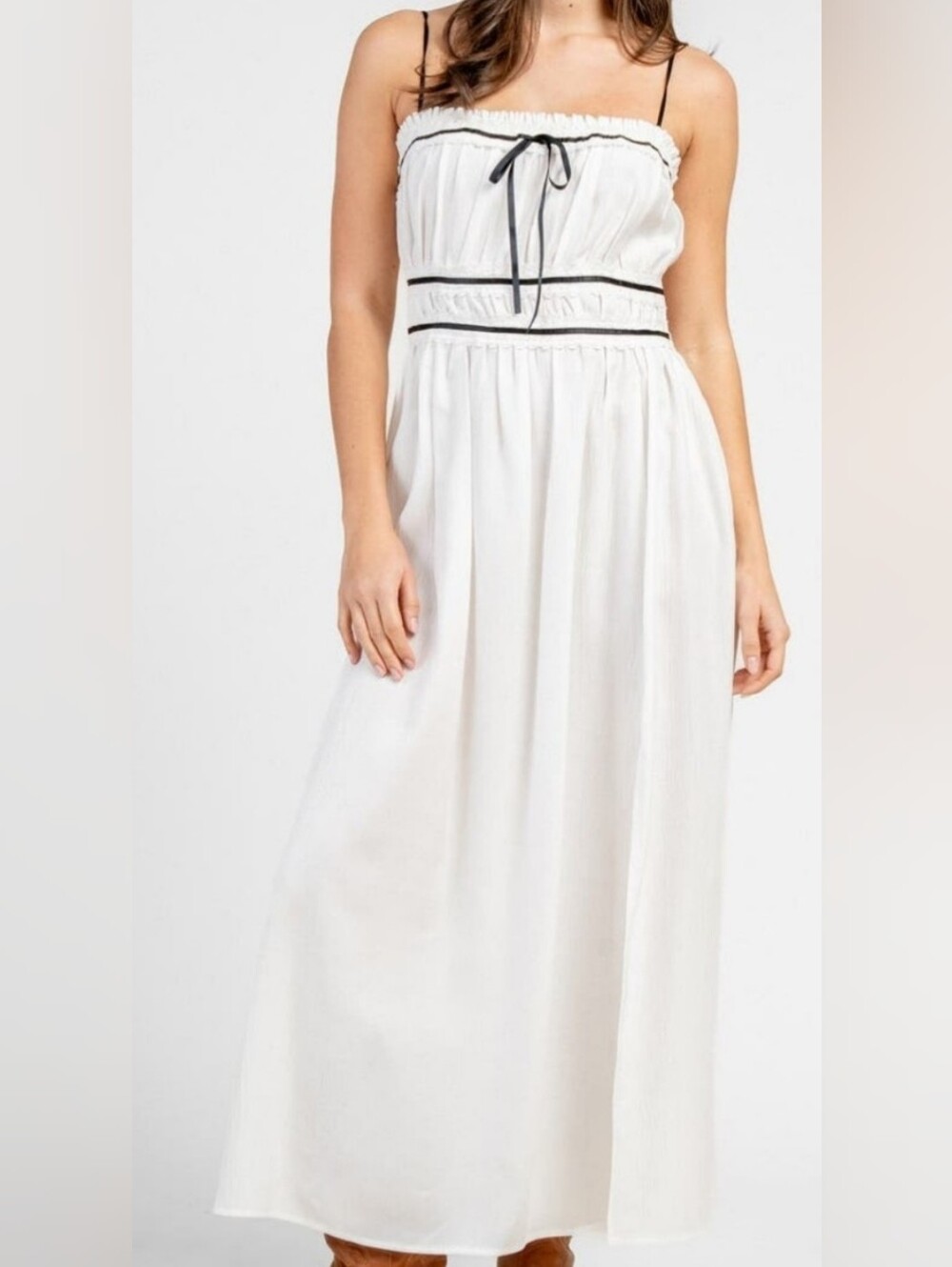 NWT - Beivy Yoryu Crinkle Lace Trim Lined White  Maxi Dress - Size L